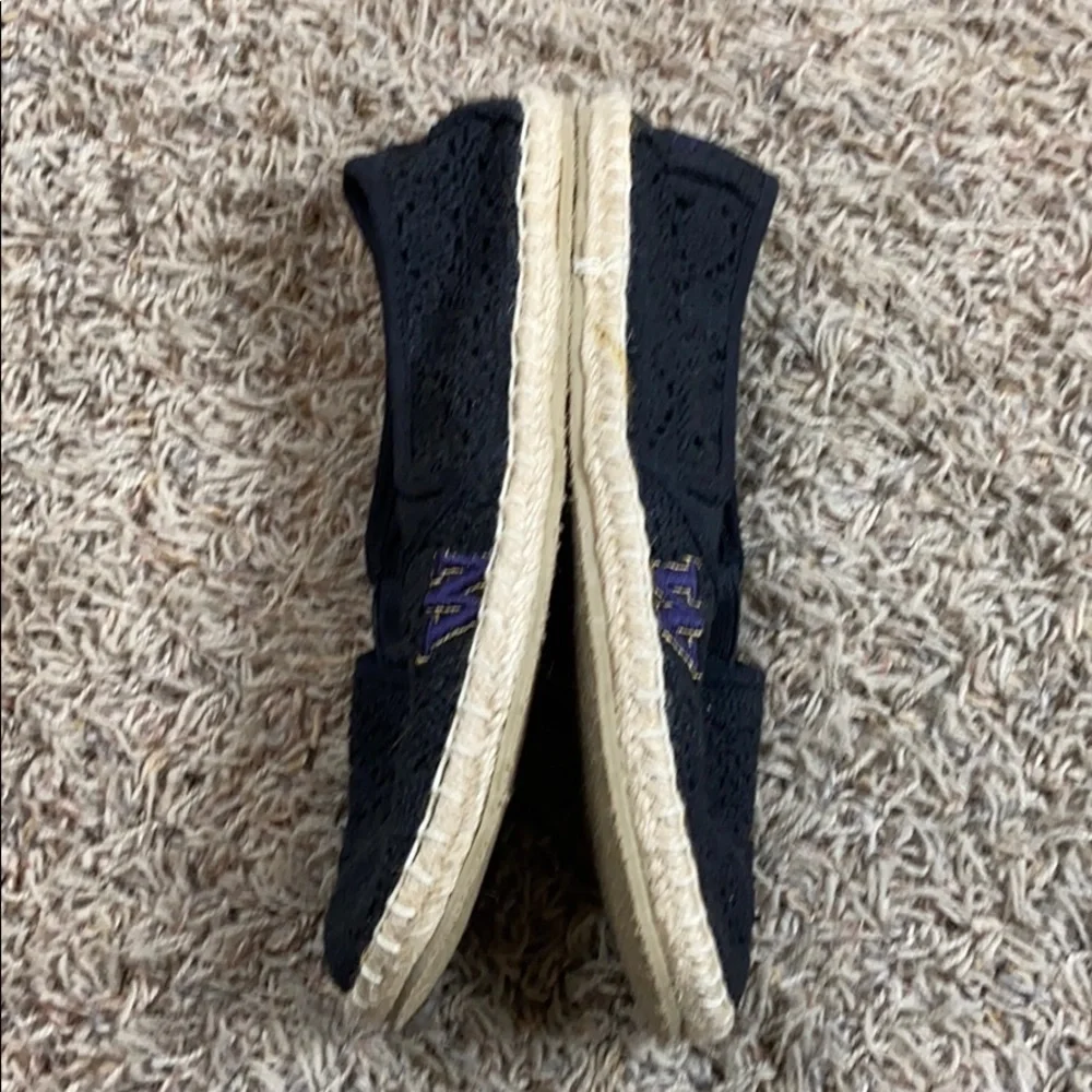❤️NWOT❤️Washington Huskies Napili‎ Campus Flat ~ 9
